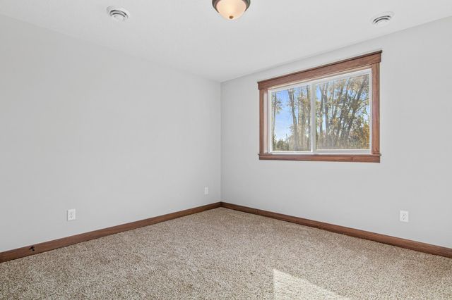 1604 Spruce Street, Farmington, MN 55024