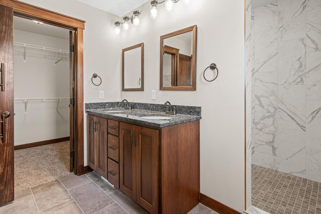 1604 Spruce Street, Farmington, MN 55024