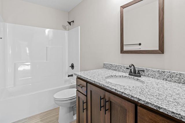 1604 Spruce Street, Farmington, MN 55024