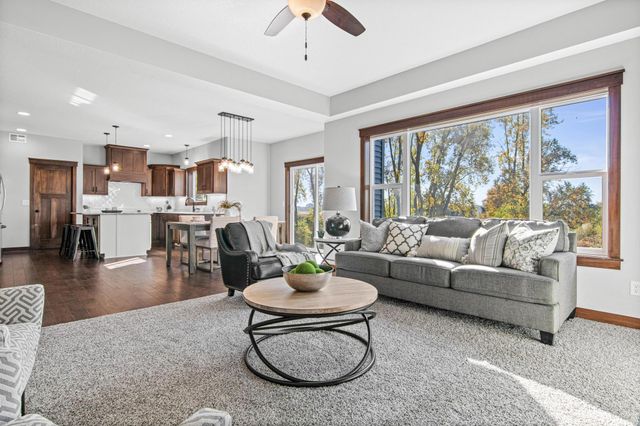 1604 Spruce Street, Farmington, MN 55024