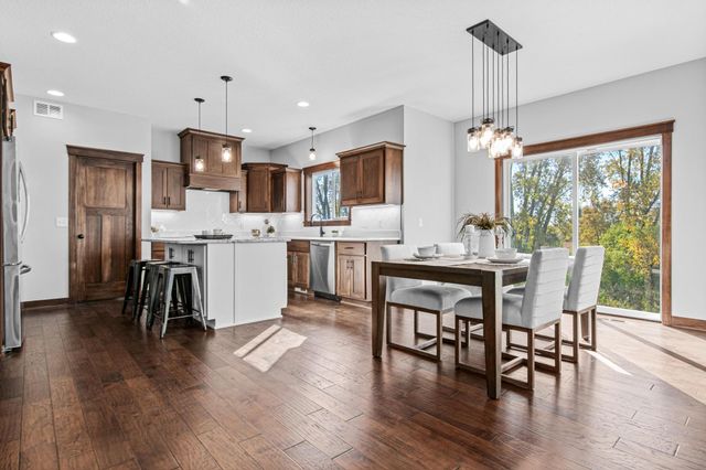 1604 Spruce Street, Farmington, MN 55024