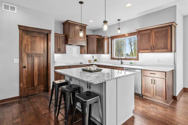 1604 Spruce Street, Farmington, MN 55024