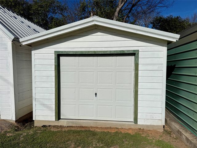 120 One Feather, Whitney, TX 76692