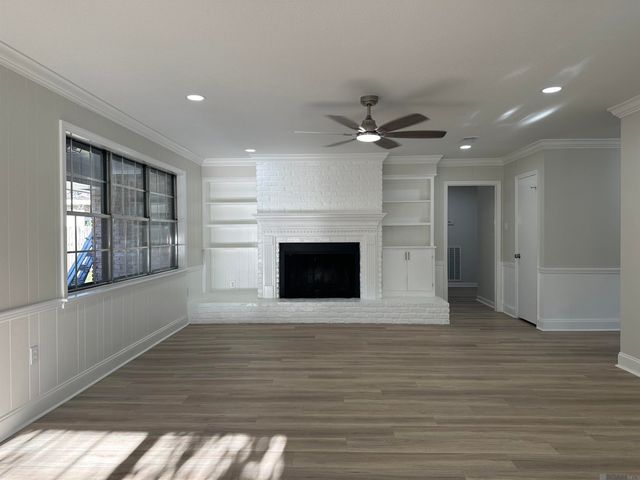 733 Chippenham Dr, Baton Rouge, LA 70808