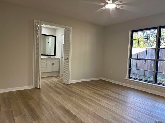 733 Chippenham Dr, Baton Rouge, LA 70808