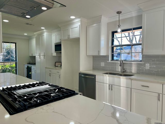 733 Chippenham Dr, Baton Rouge, LA 70808