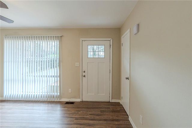 37 Delmoor NW Court, Atlanta, GA 30311