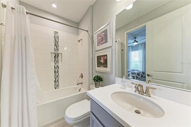 15712 SACILE LANE, Bradenton, FL 34211