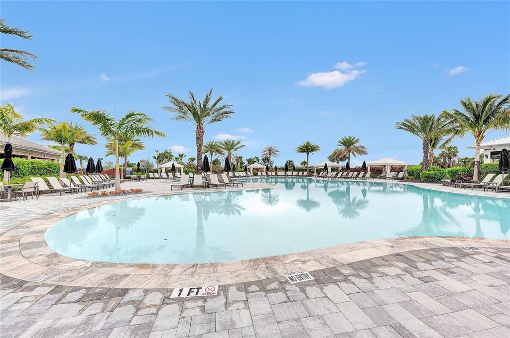 Image 47 of property listing at 15712 SACILE LANE, Bradenton, FL 34211