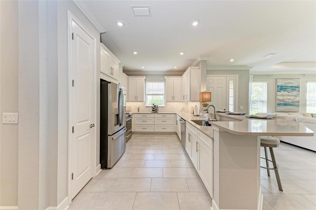 Image 7 of property listing at 15712 SACILE LANE, Bradenton, FL 34211