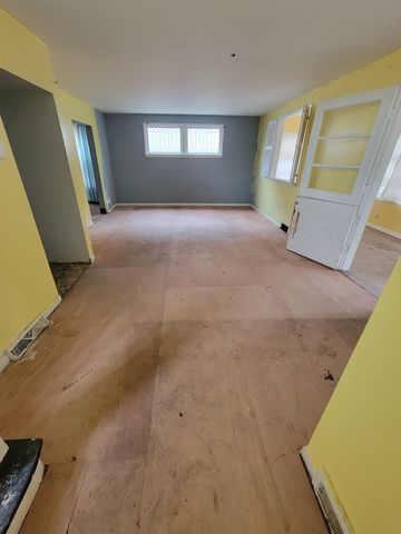 227 W 16th Place, Chicago Heights, IL 60411