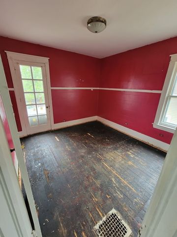 227 W 16th Place, Chicago Heights, IL 60411