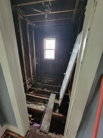 227 W 16th Place, Chicago Heights, IL 60411