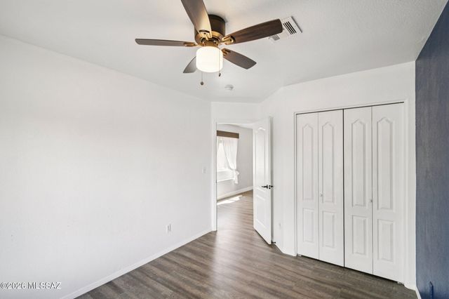 2395 W Silverbell Oasis Way, Tucson, AZ 85745