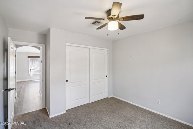 2395 W Silverbell Oasis Way, Tucson, AZ 85745