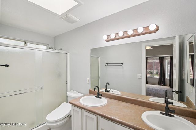 2395 W Silverbell Oasis Way, Tucson, AZ 85745