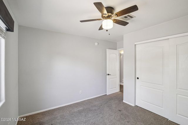 2395 W Silverbell Oasis Way, Tucson, AZ 85745