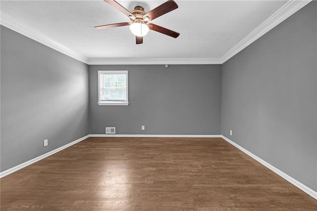 497 Dicks Court NW, Lilburn, GA 30047