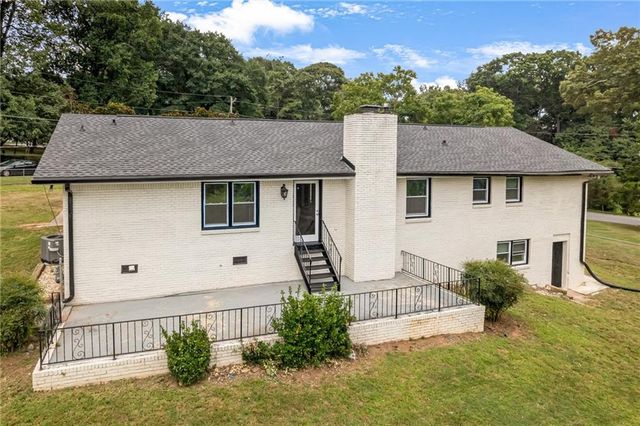 497 Dicks Court NW, Lilburn, GA 30047