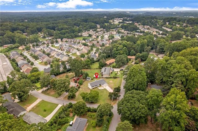 497 Dicks Court NW, Lilburn, GA 30047