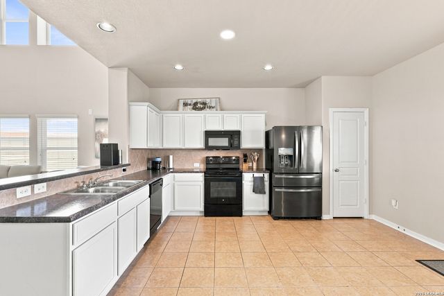 1842 Golden Maple, San Antonio, TX 78245