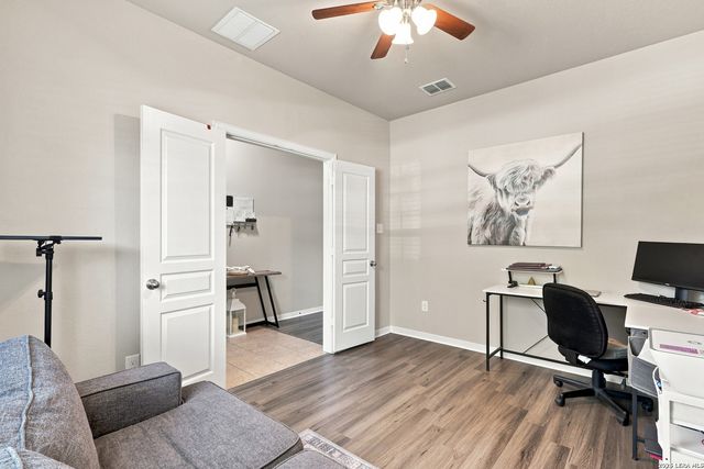 1842 Golden Maple, San Antonio, TX 78245