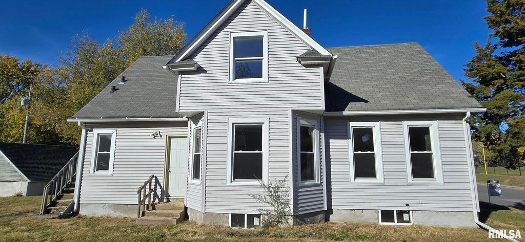 1600 9TH Street, Rock Island, IL 61201