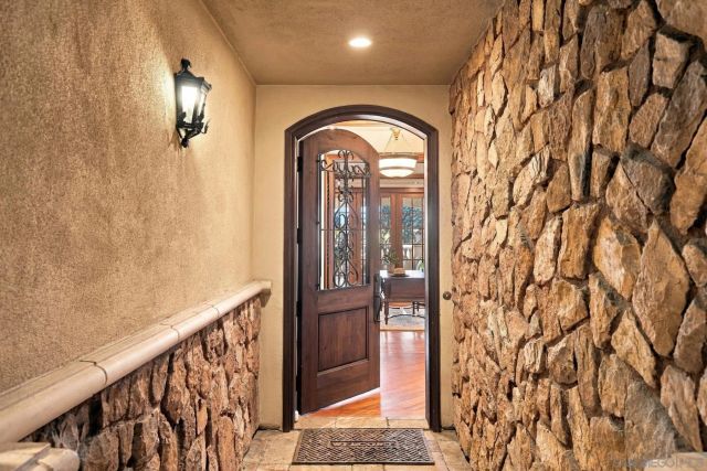 120 C Ave 202, Coronado, CA 92118