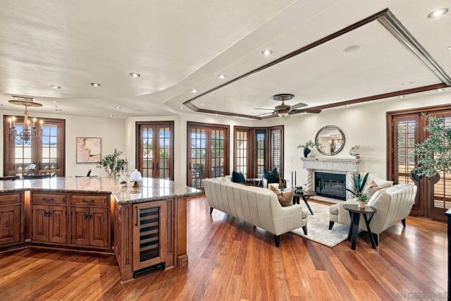120 C Ave 202, Coronado, CA 92118