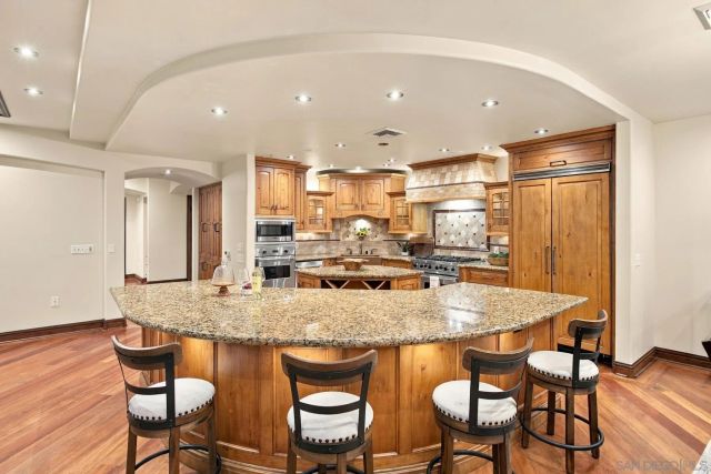 120 C Ave 202, Coronado, CA 92118