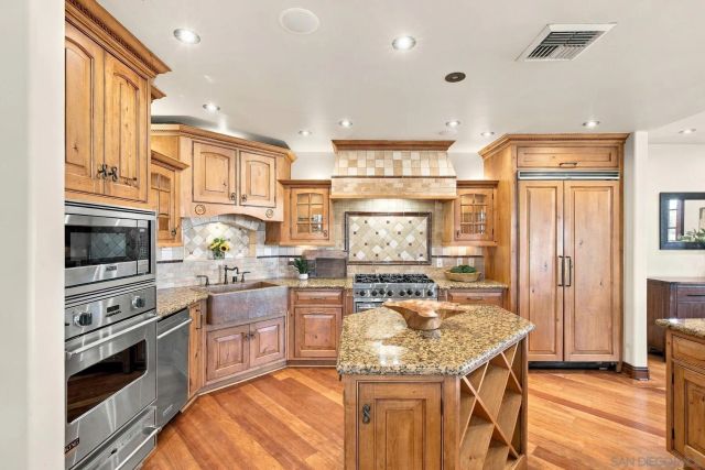 120 C Ave 202, Coronado, CA 92118