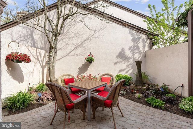 198 SAYRE DR, Princeton, NJ 08540