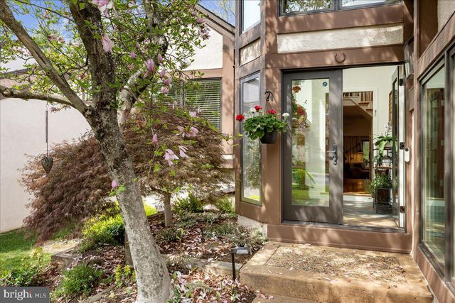 198 SAYRE DR, Princeton, NJ 08540