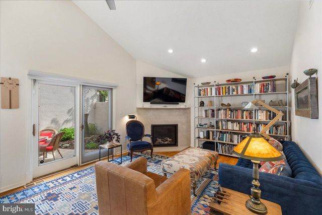 198 SAYRE DR, Princeton, NJ 08540