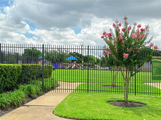 14242 Montaigne Drive, Cypress, TX 77429