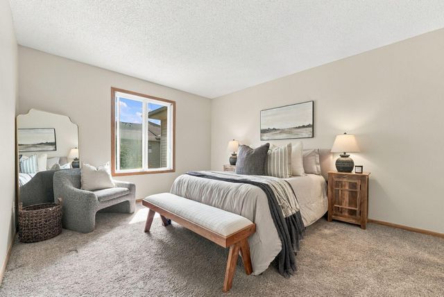 12822 Glen Court, Apple Valley, MN 55124
