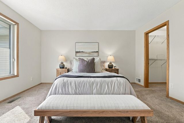 12822 Glen Court, Apple Valley, MN 55124