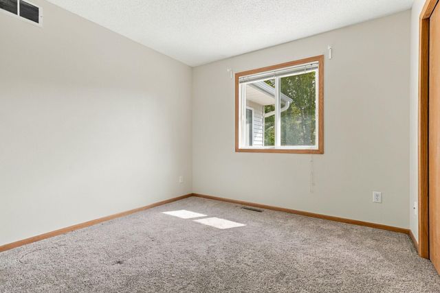 12822 Glen Court, Apple Valley, MN 55124