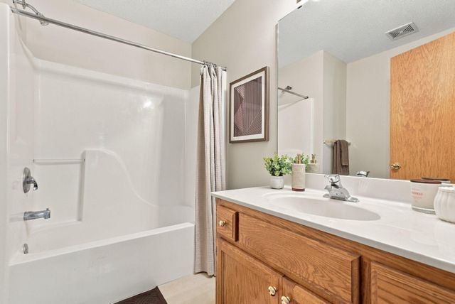 12822 Glen Court, Apple Valley, MN 55124