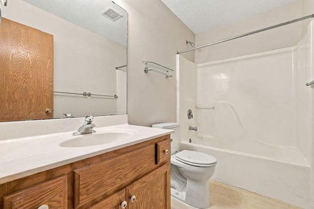 12822 Glen Court, Apple Valley, MN 55124