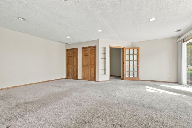 12822 Glen Court, Apple Valley, MN 55124