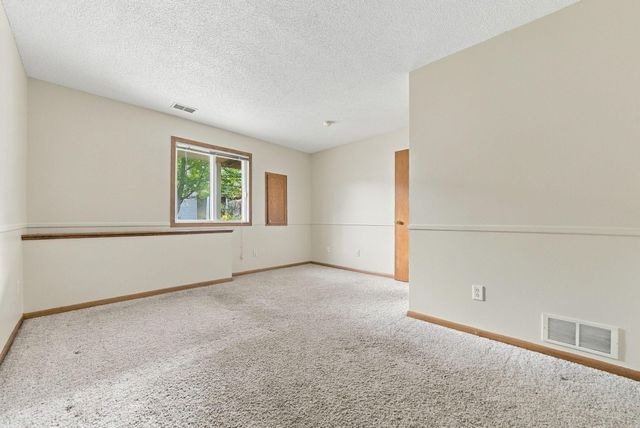 12822 Glen Court, Apple Valley, MN 55124