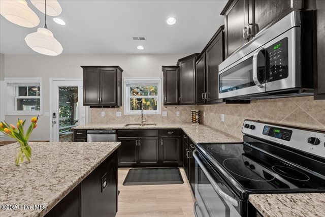 1130 Whitney Drive, Aberdeen, NC 28315