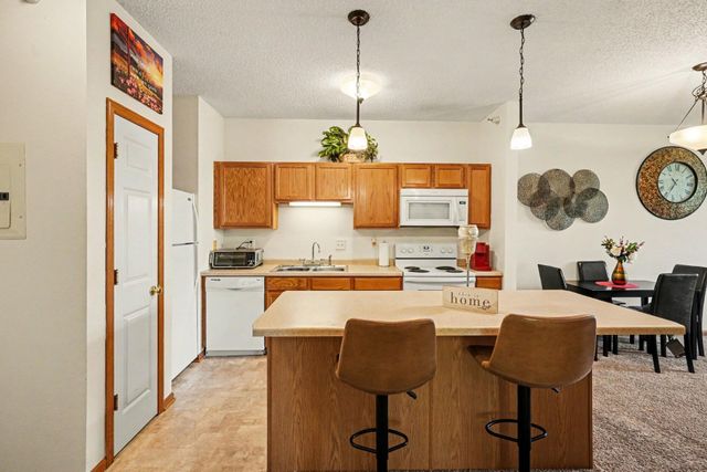 1776 Maryland Avenue E 201, Saint Paul, MN 55106