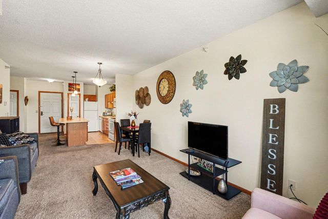 1776 Maryland Avenue E 201, Saint Paul, MN 55106