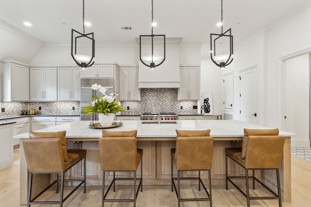 6801 Corporate Drive C7, Plano, TX 75024