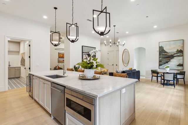 6801 Corporate Drive C7, Plano, TX 75024