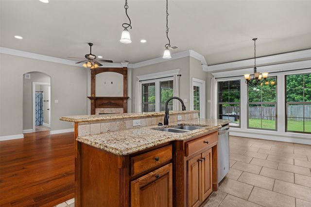 6905 Brighton Oak Circle, Keithville, LA 71047