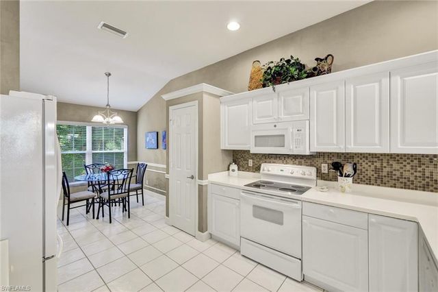 5943 Northridge DR A34, Naples, FL 34110