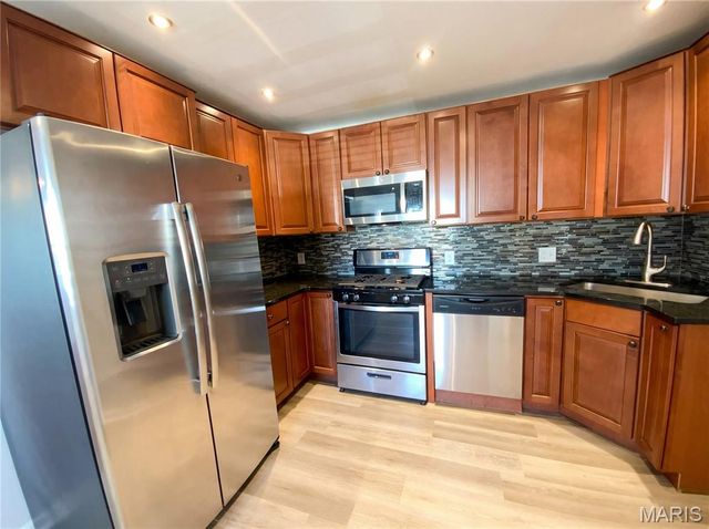 6736 Wise Avenue, St Louis, MO 63139